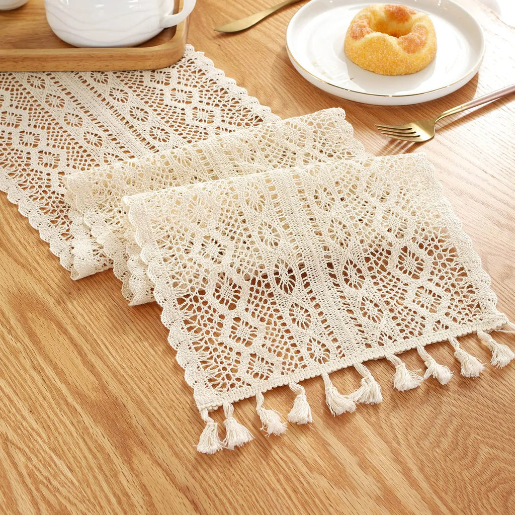 🌿🤍 Boho Cotton Lace Table Runner – Vintage Farmhouse Dining Table Linen