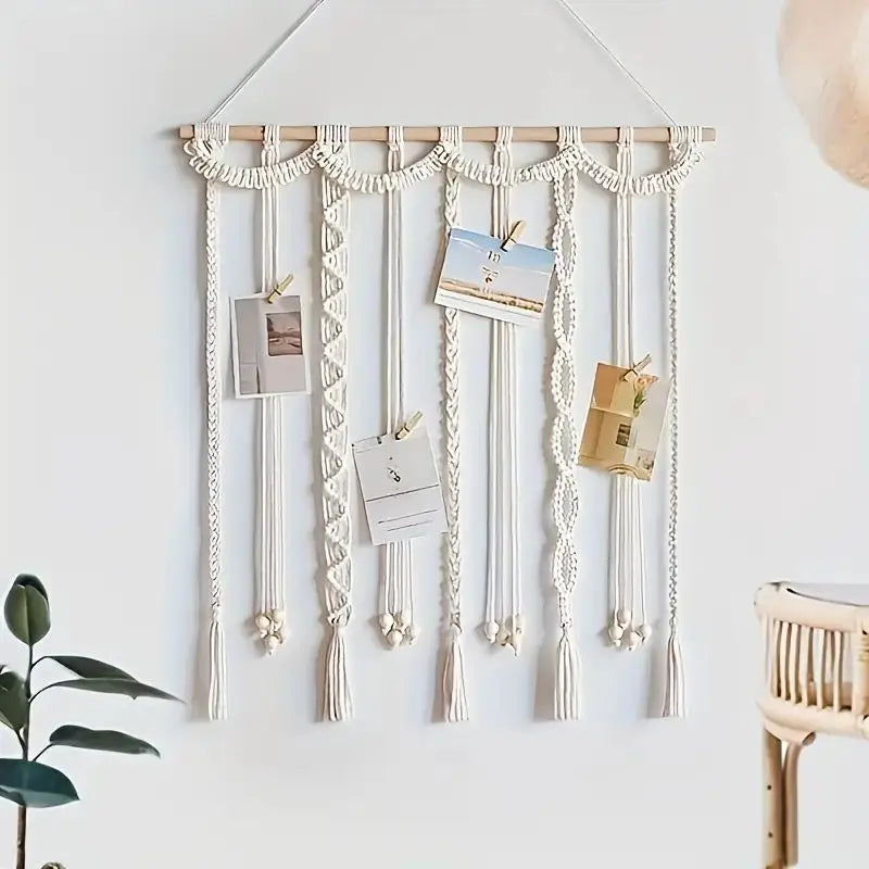 📸🌿🤍 Boho Tassel Photo Display – Macramé Wall Hanging with 20 Wooden Clips