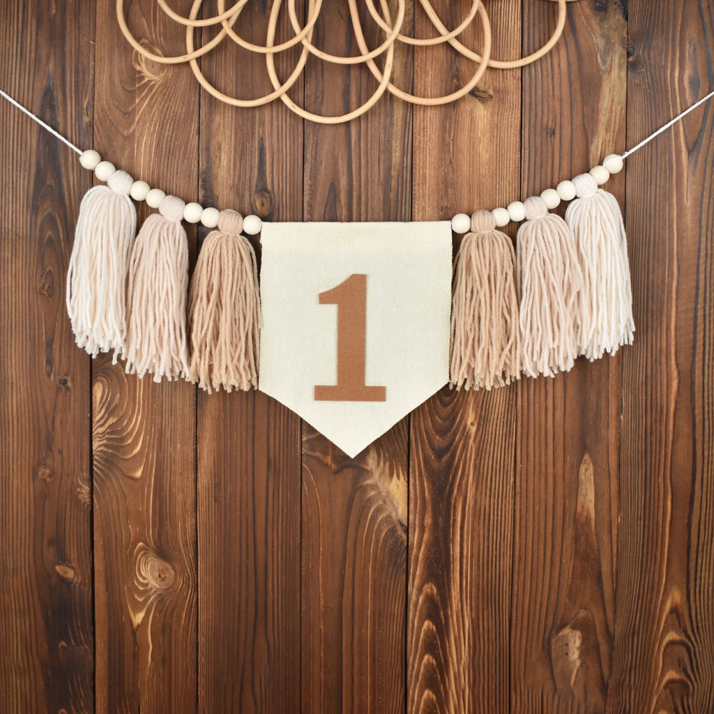 🎉🤍🌿 Boho First Birthday High Chair Banner – Wooden Bead & Tassel Garland