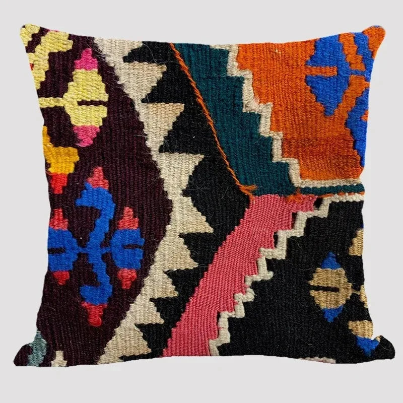 🌿🤍 Boho Kilim Pillow Cover – Vintage Geometric Throw Cushion