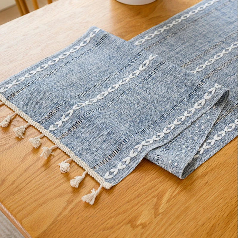 🌿🤍 Boho Table Runner – Rustic Braided Cotton Linen with Tassels