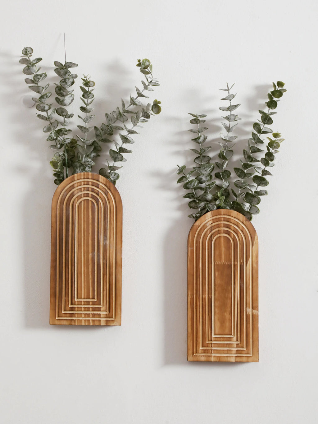 🌿🪵🤍 Boho Wooden Wall Vase – Arched Hanging Planter & Dried Floral Display