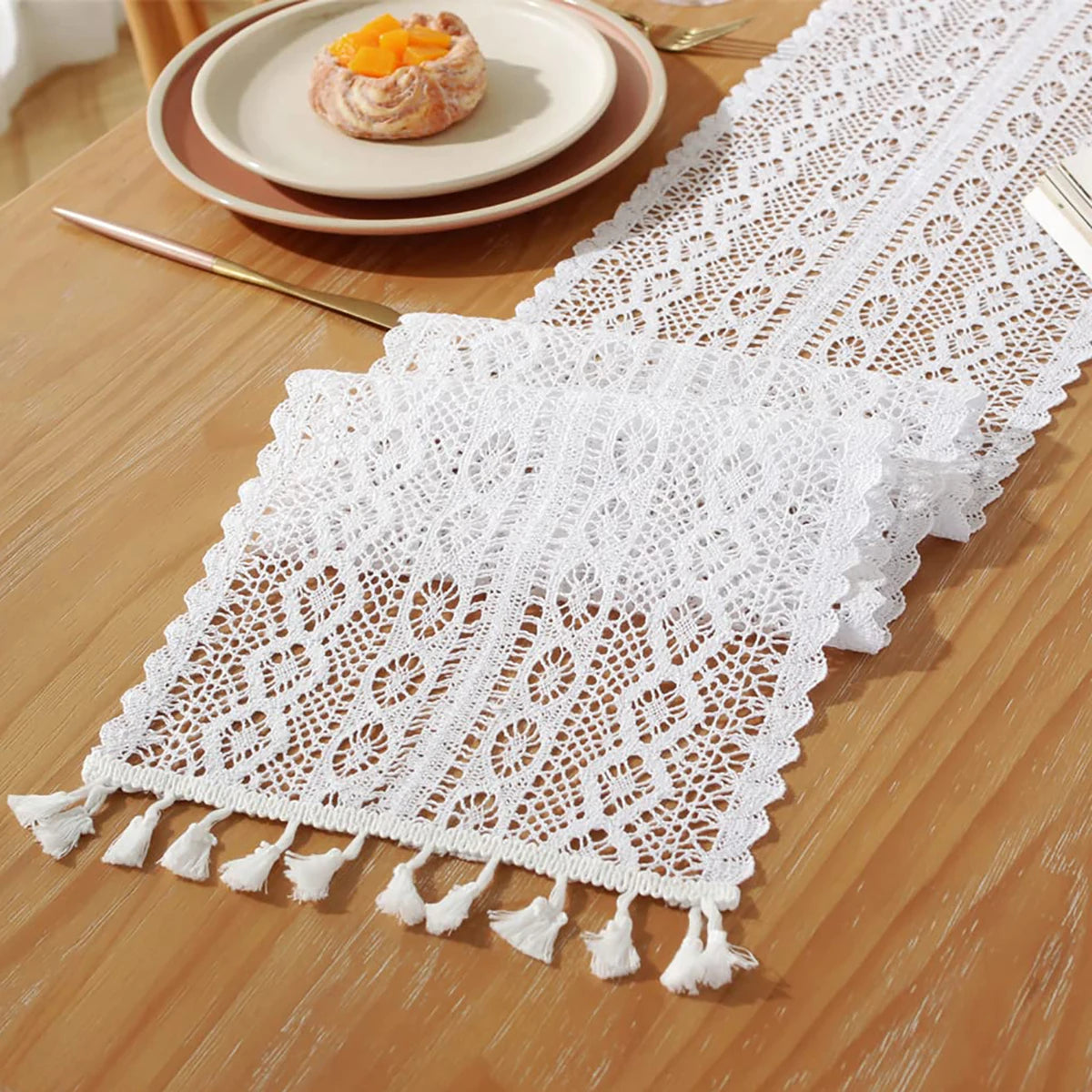 🌿🤍 Boho Cotton Lace Table Runner – Vintage Farmhouse Dining Table Linen
