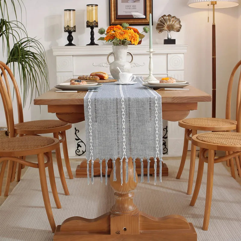 🌿🤍 Boho Table Runner – Rustic Braided Cotton Linen with Tassels