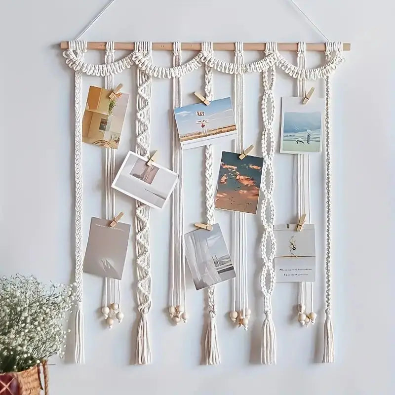 📸🌿🤍 Boho Tassel Photo Display – Macramé Wall Hanging with 20 Wooden Clips