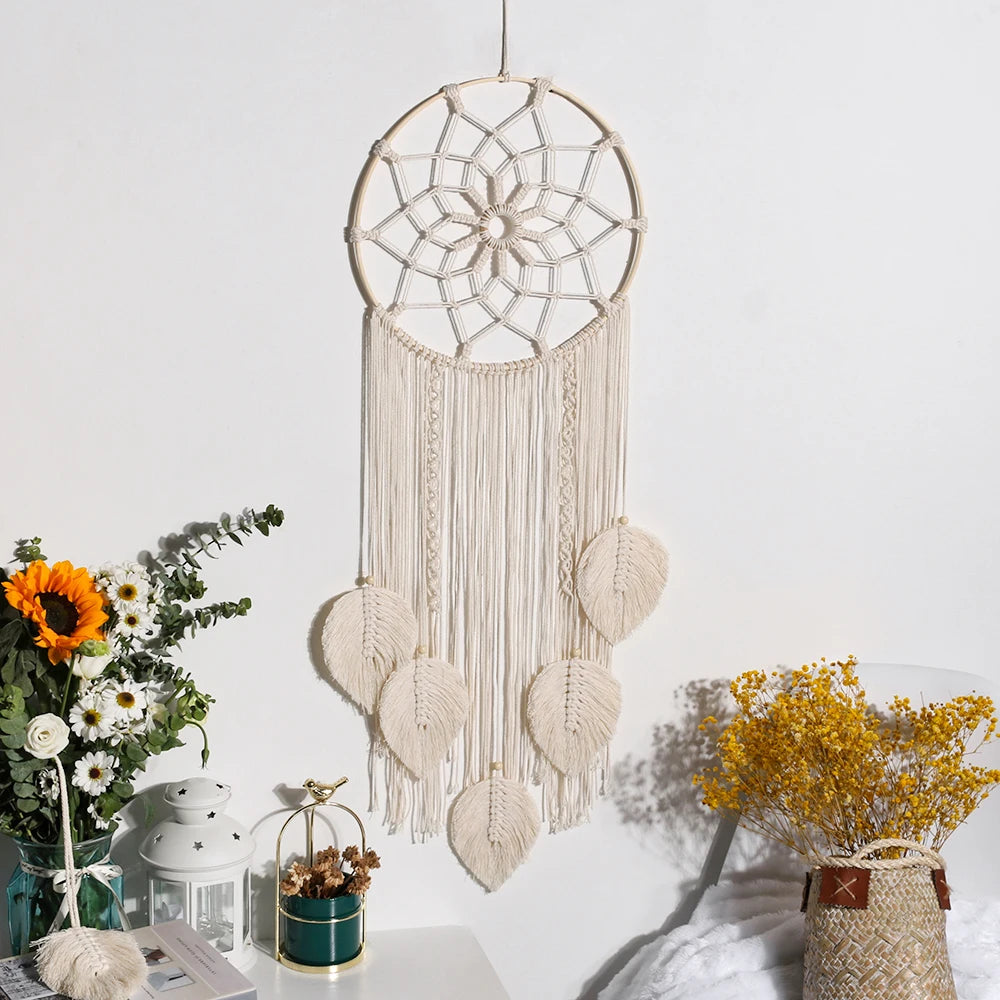 🌿🍃🤍 Boho Macramé Dream Catcher – Handwoven Leaf Wall Hanging