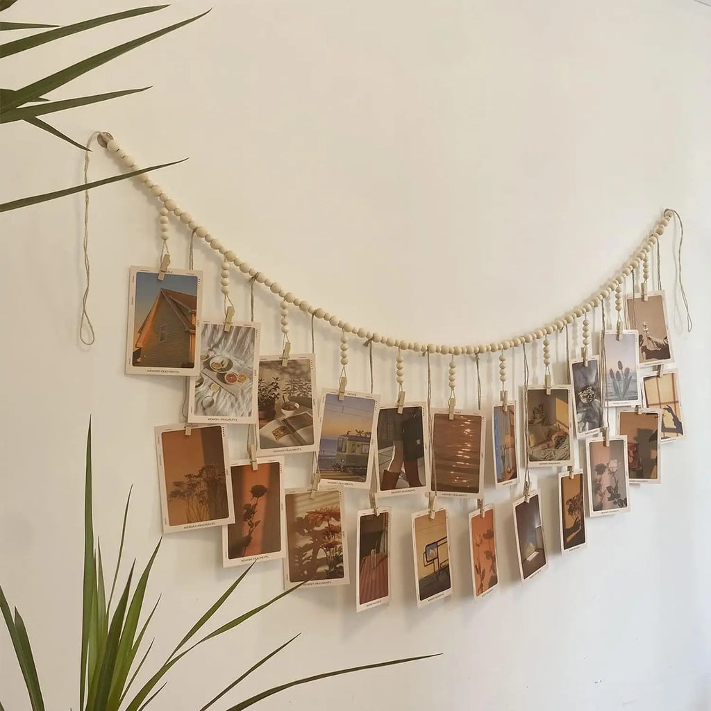 📸🌿🤍 Boho Wooden Bead Photo Garland – Hanging Wall Display with Photo Clips