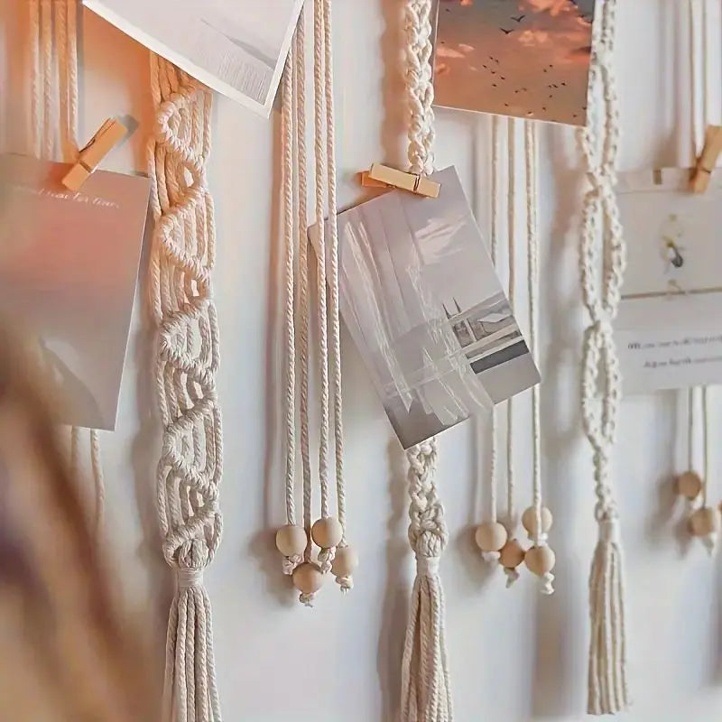 📸🌿🤍 Boho Tassel Photo Display – Macramé Wall Hanging with 20 Wooden Clips