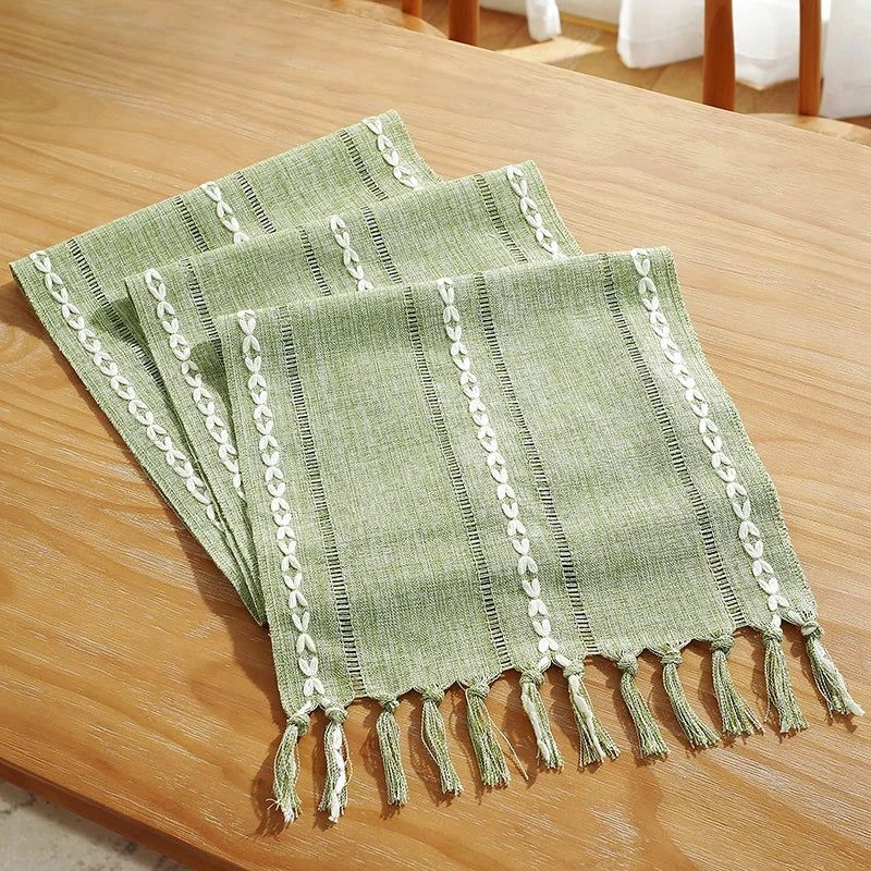 🌿🤍 Boho Table Runner – Rustic Braided Cotton Linen with Tassels