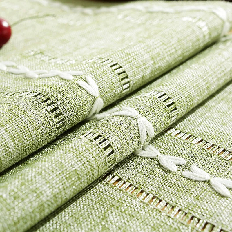 🌿🤍 Boho Table Runner – Rustic Braided Cotton Linen with Tassels