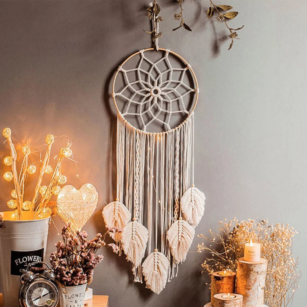 🌿🍃🤍 Boho Macramé Dream Catcher – Handwoven Leaf Wall Hanging
