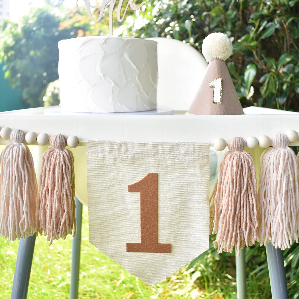 🎉🤍🌿 Boho First Birthday High Chair Banner – Wooden Bead & Tassel Garland